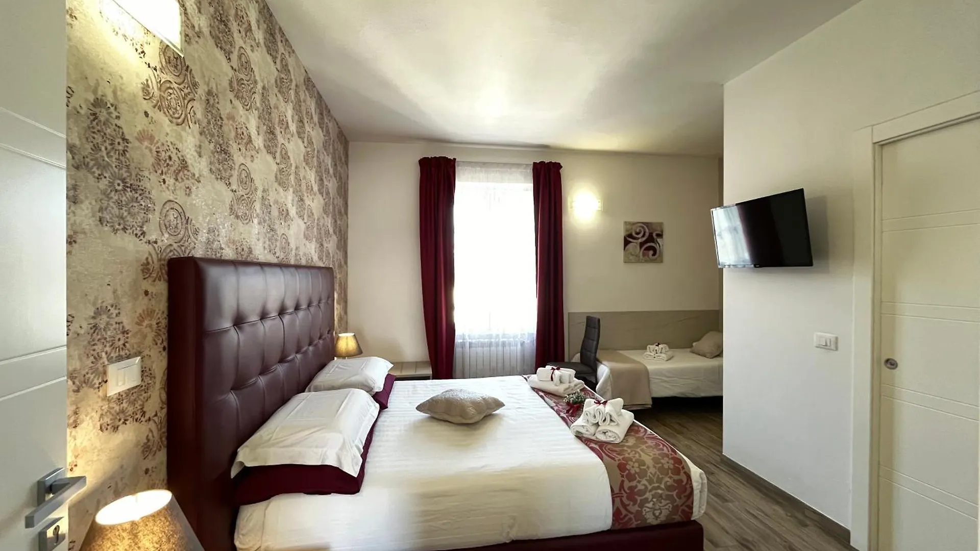 Porta alla Croce Guest House Firenze Italia