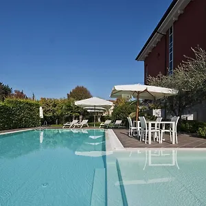 Vialeromadodici & 3*, Lazise Italië