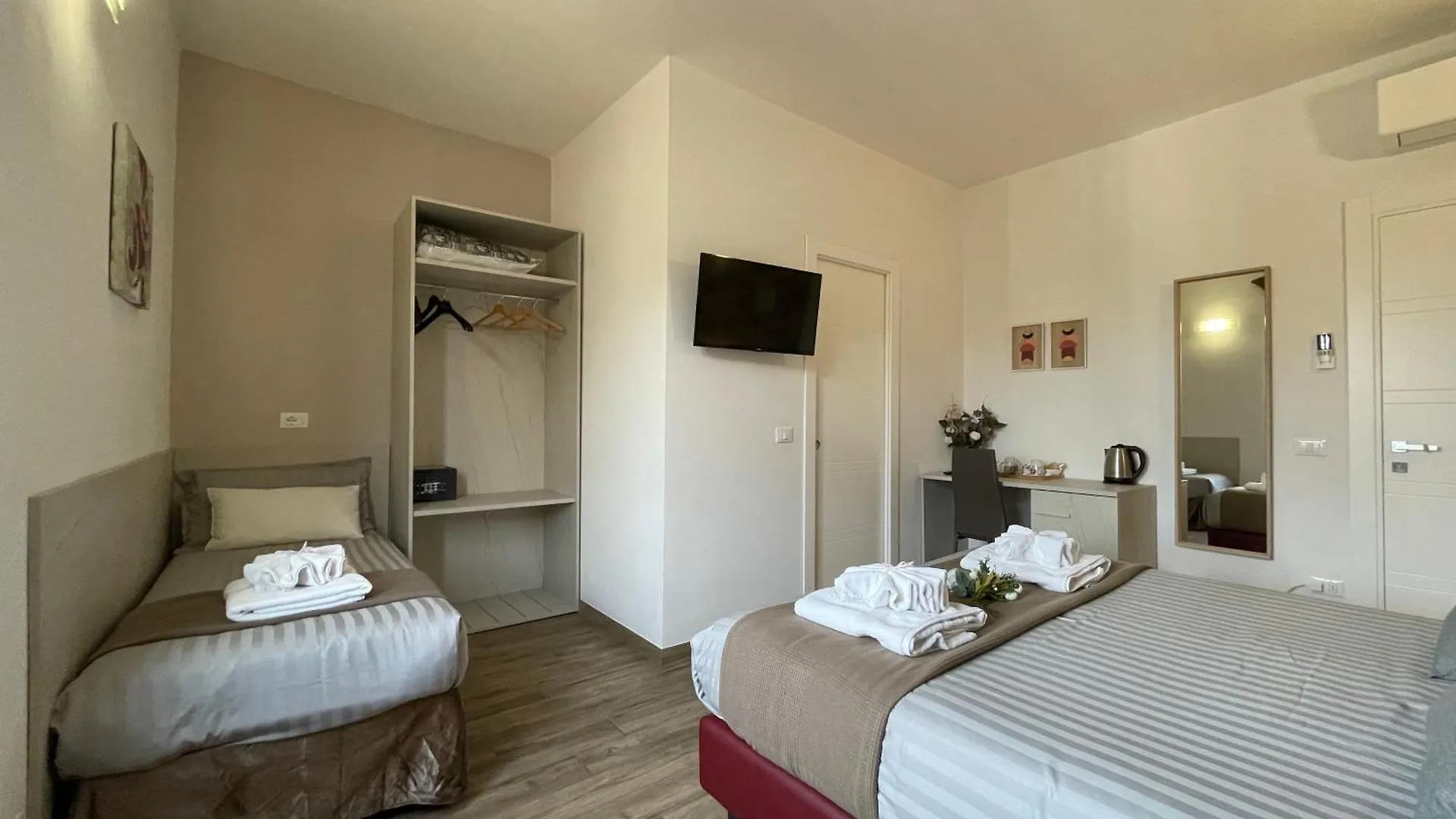 Porta Alla Croce Guest House Florence Italië