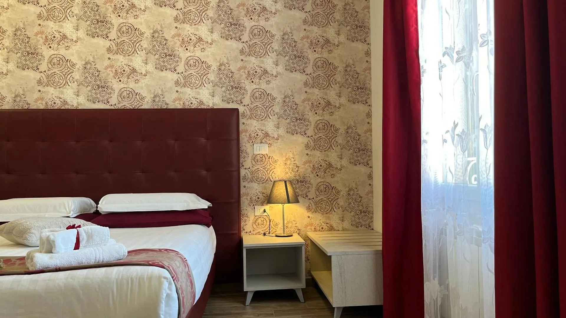 Porta Alla Croce Guest House Florence